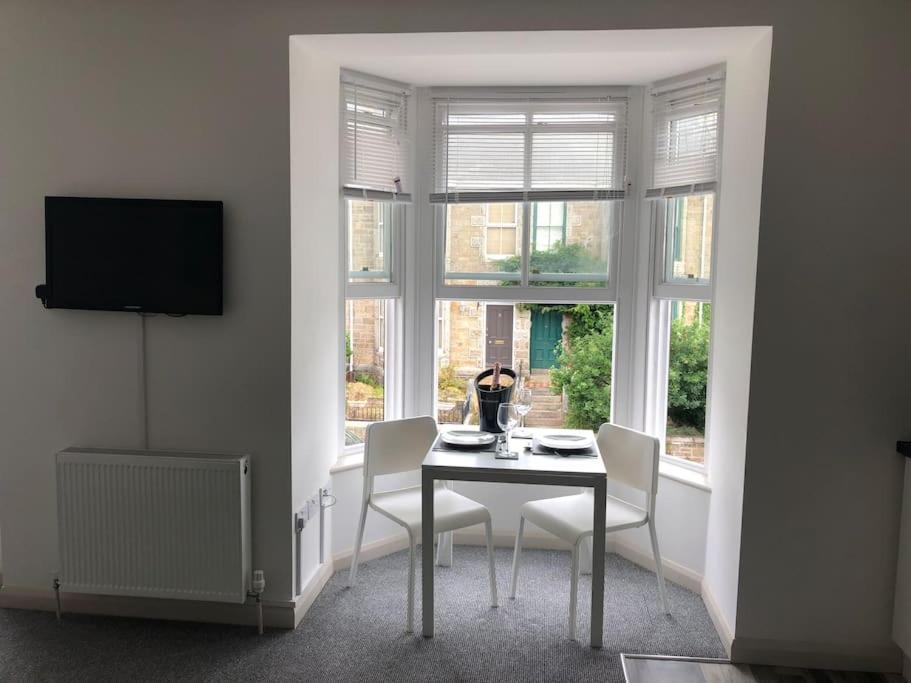 Newly Renovated Modern Studio Apartment ペンザンス エクステリア 写真